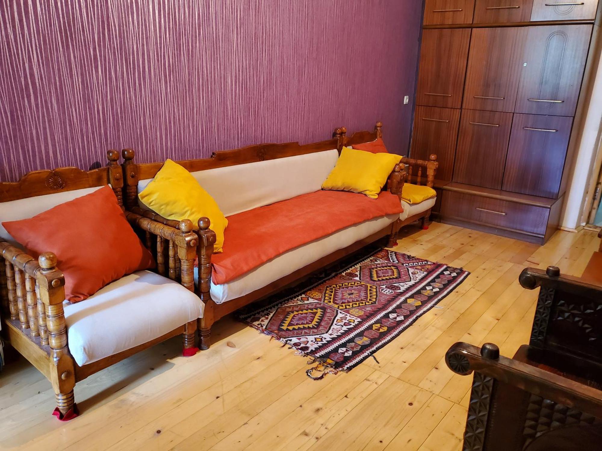 Ailama Guesthouse Mestia Ruang foto